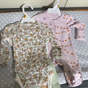 Carters Newborn Clothes